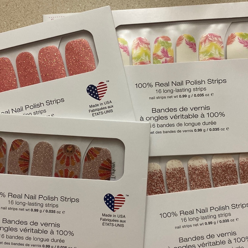 COLORSTREET 4 unopened packs of Nail Polish Strips